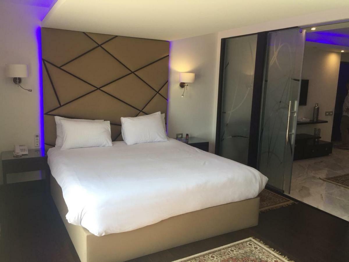 Royal Maadi Hotel Cairo Exterior photo