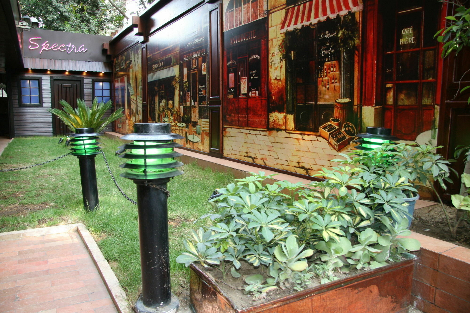 Royal Maadi Hotel Cairo Exterior photo